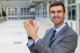 man-clapping-kudo-kudos