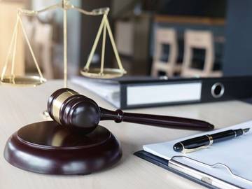 difference between complaint and lawsuit