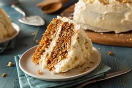 how-to-use-a-vs-an-carrot-cake-photo