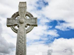 celtic-pronunciation-celtic-cross-photo